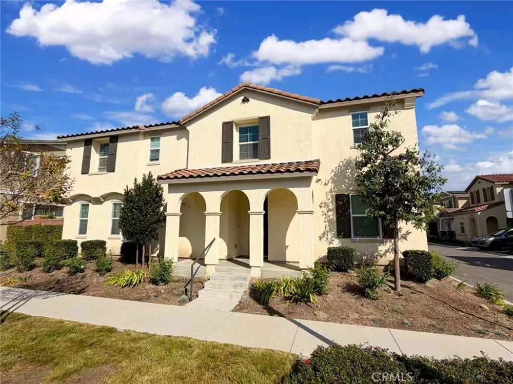 15981 Tanzinite Ln Chino, CA 91708