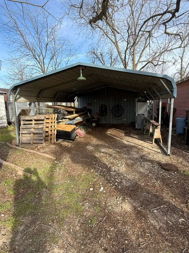 710 Whitney Street Morgan, TX 76671