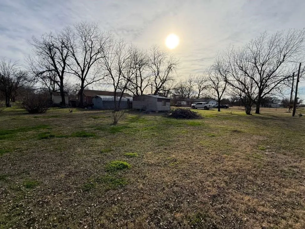 710 Whitney Street Morgan, TX 76671