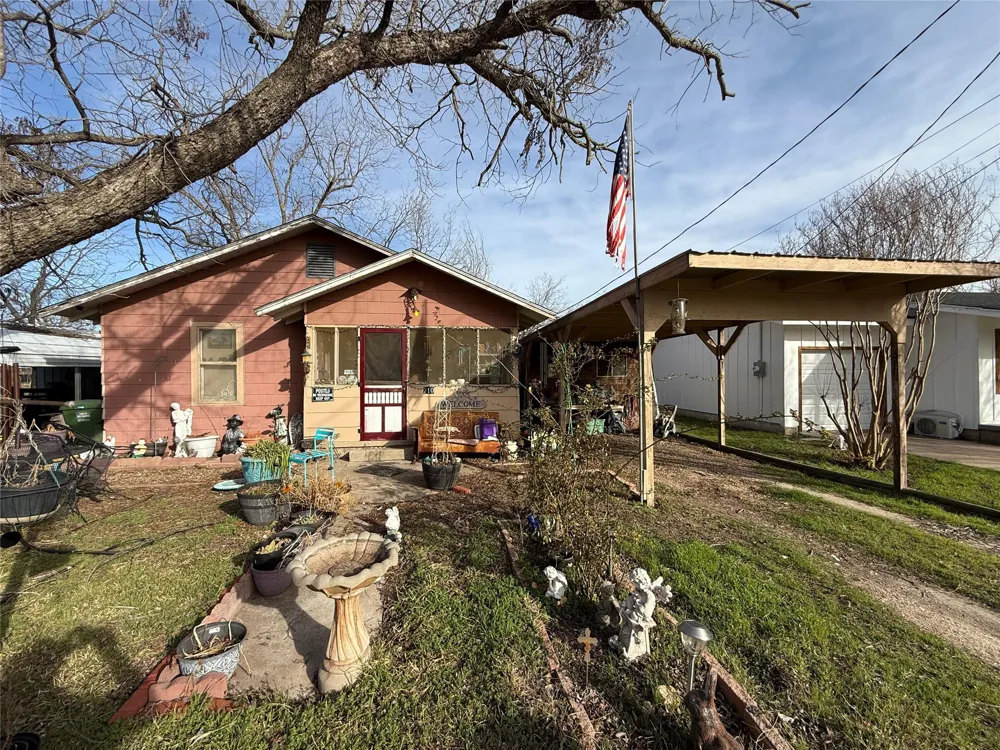 710 Whitney Street Morgan, TX 76671