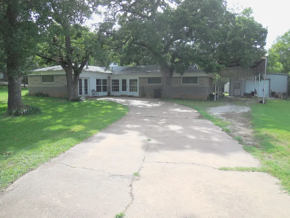 209 Breckenridge Highway Ranger, TX 76470