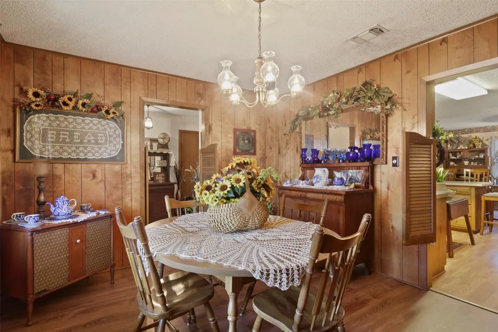 12869 US Highway 259 Omaha, TX 75571