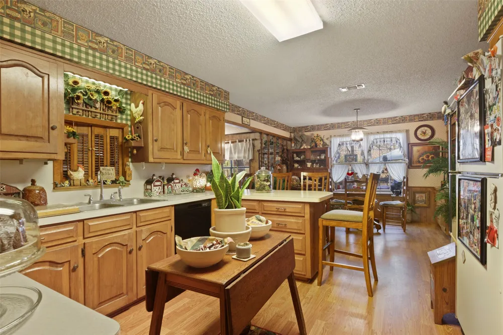 12869 US Highway 259 Omaha, TX 75571