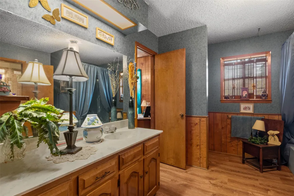 12869 US Highway 259 Omaha, TX 75571