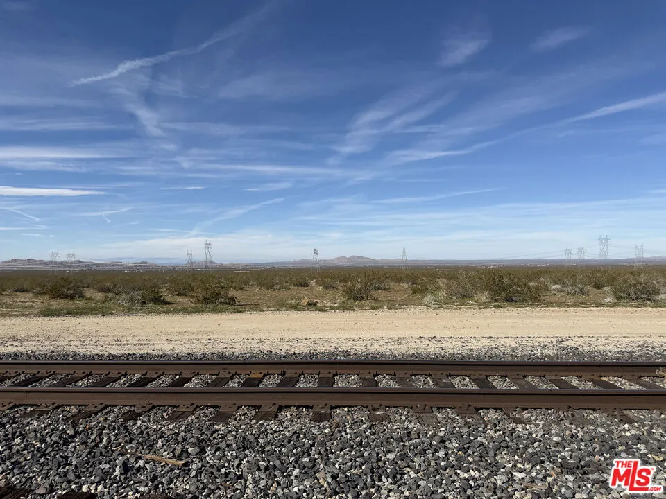 Vac/vic 195 STE/AVE U8 Palmdale, CA 93551