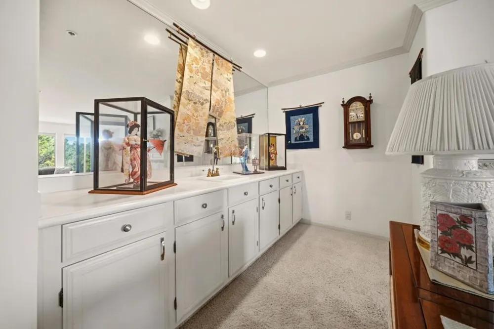 17 Shepherd's Pebble Beach, CA 93953
