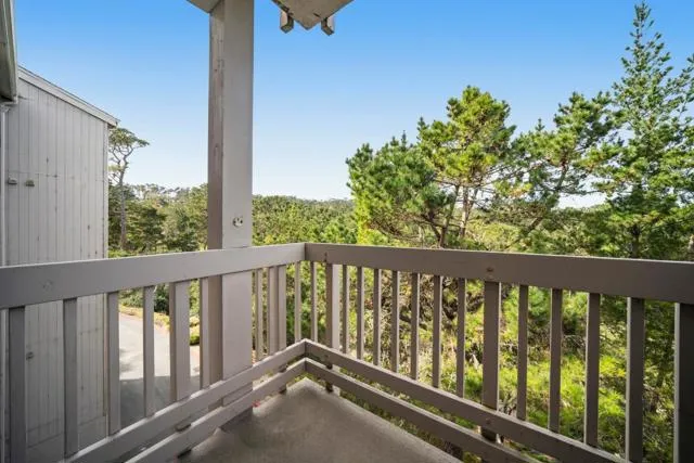 17 Shepherd's Pebble Beach, CA 93953