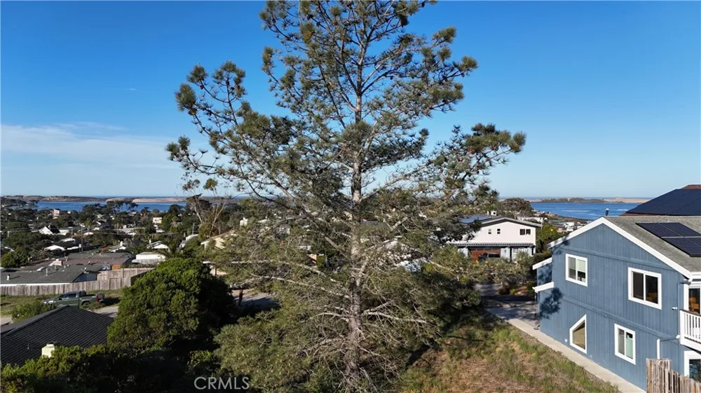 1266 10th Los Osos, CA 93402