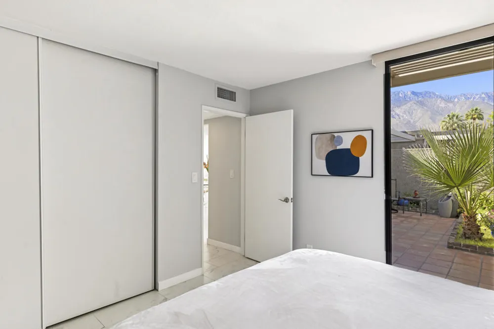 1715 E El Alameda Palm Springs, CA 92262