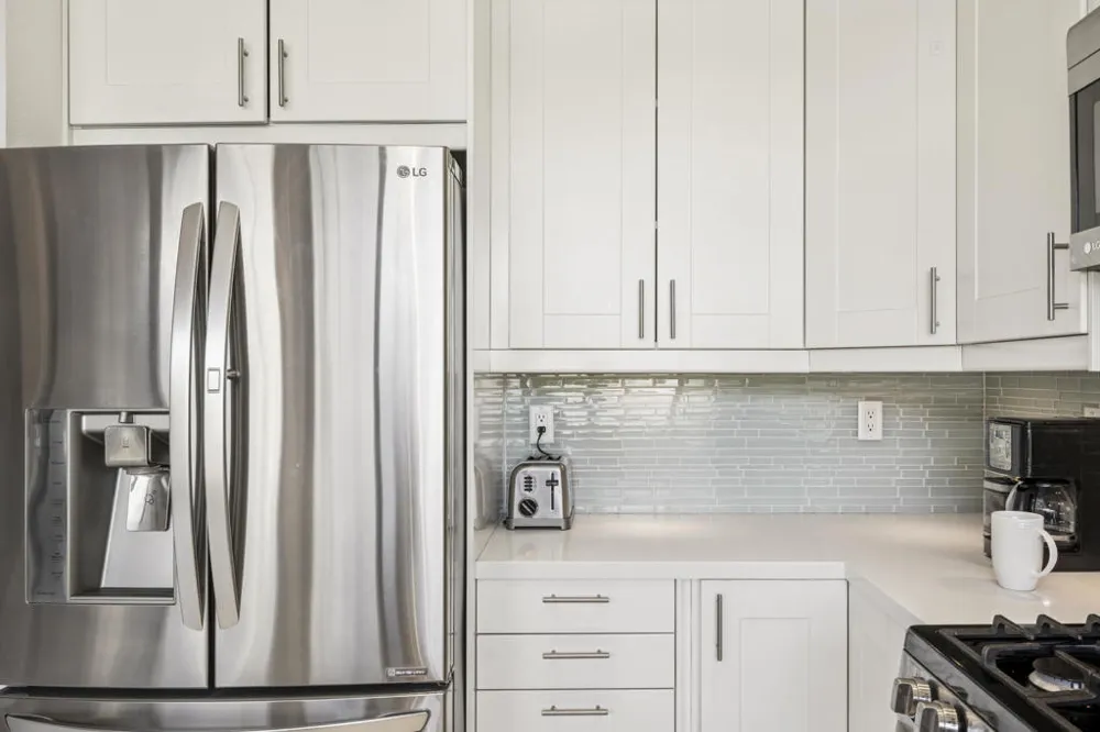 1715 E El Alameda Palm Springs, CA 92262