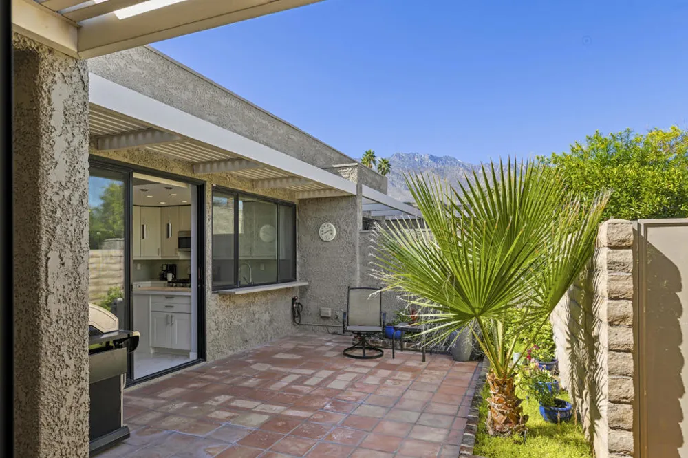 1715 E El Alameda Palm Springs, CA 92262
