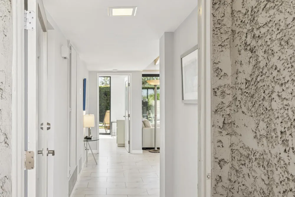 1715 E El Alameda Palm Springs, CA 92262