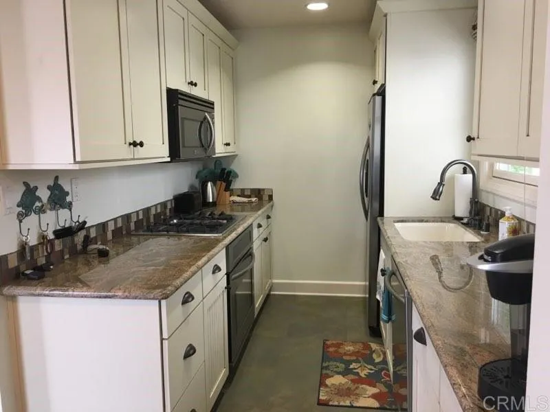 814 D Ave Coronado, CA 92118