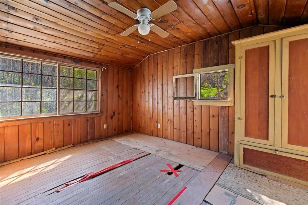 31500 Lake Shore Drive Redlands, CA 92373