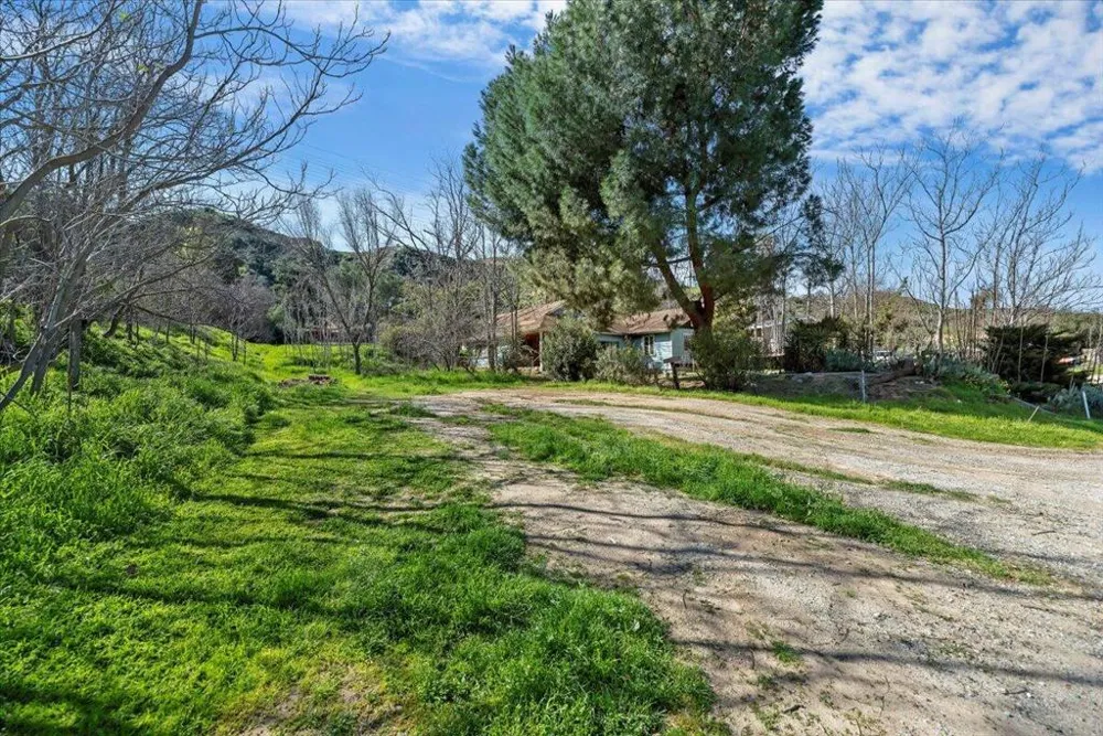 31500 Lake Shore Drive Redlands, CA 92373