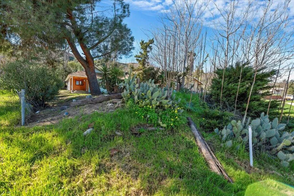 31500 Lake Shore Drive Redlands, CA 92373