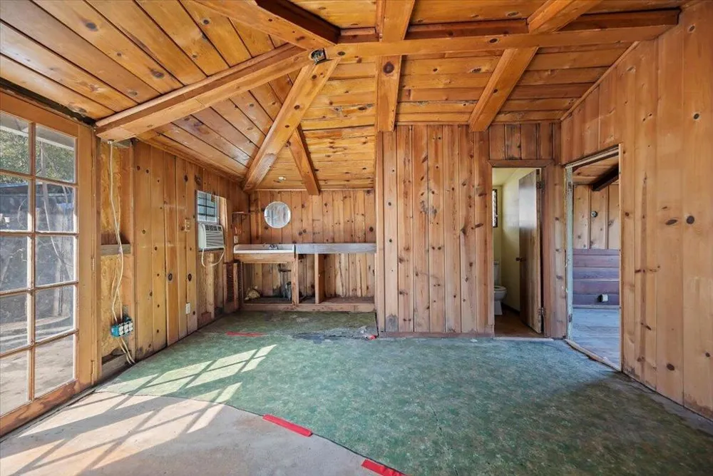 31500 Lake Shore Drive Redlands, CA 92373