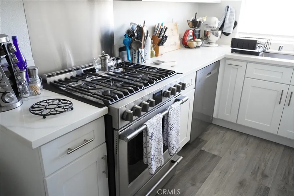 1978 E 5th Ontario, CA 91764