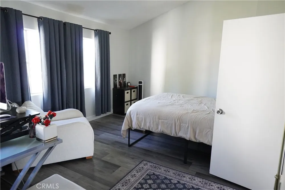 1978 E 5th Ontario, CA 91764