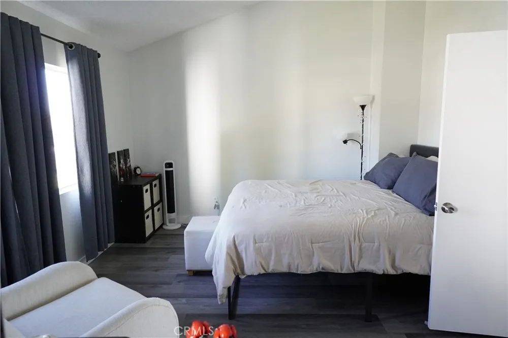 1978 E 5th Ontario, CA 91764