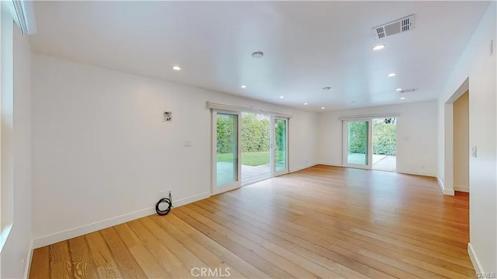3119 Mesa Verde Drive Burbank, CA 91504