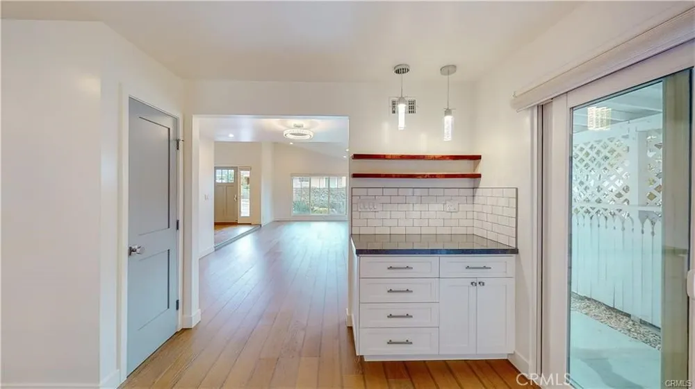 3119 Mesa Verde Drive Burbank, CA 91504