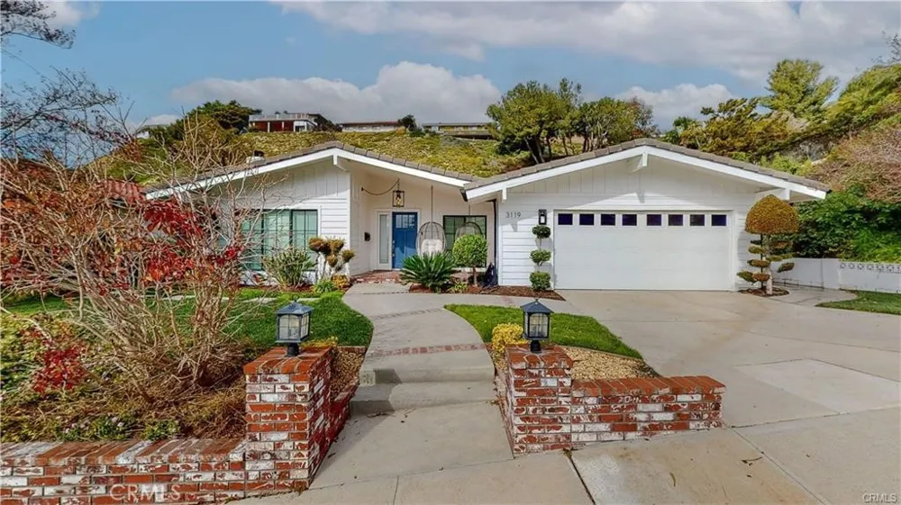 3119 Mesa Verde Drive Burbank, CA 91504
