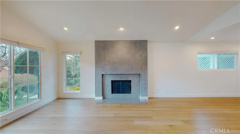 3119 Mesa Verde Drive Burbank, CA 91504