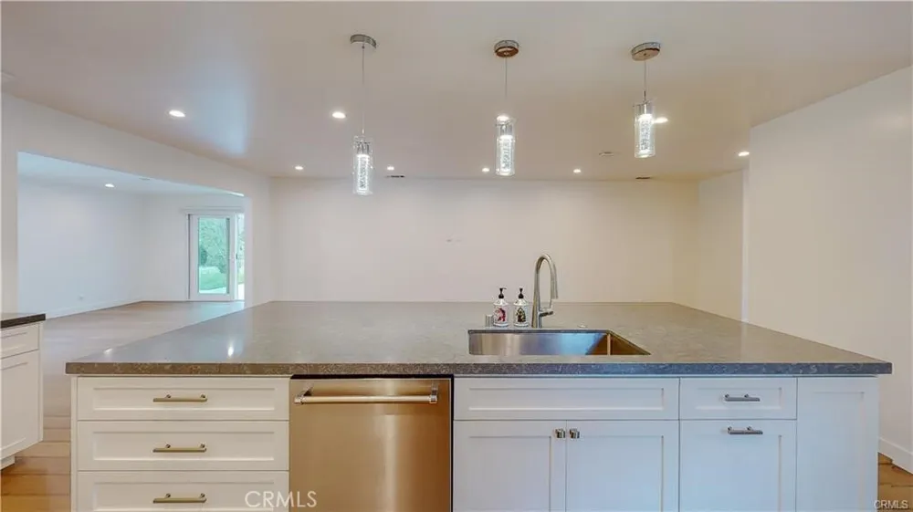 3119 Mesa Verde Drive Burbank, CA 91504