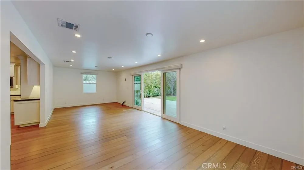 3119 Mesa Verde Drive Burbank, CA 91504