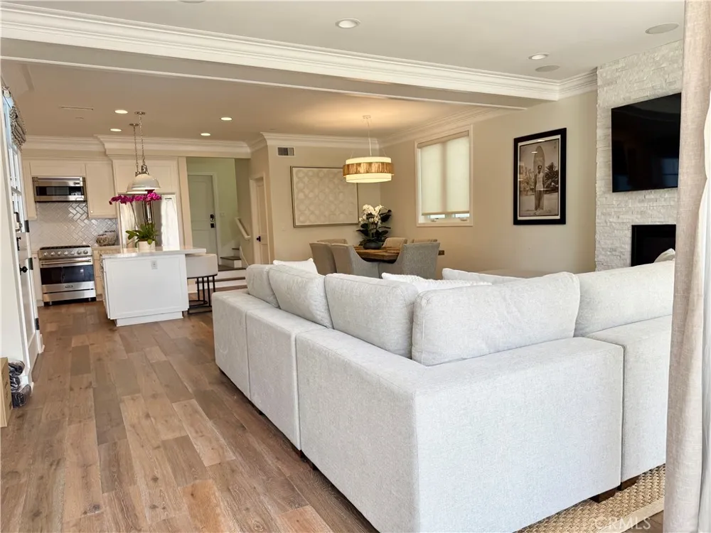 512 Jasmine Avenue Corona del Mar, CA 92625