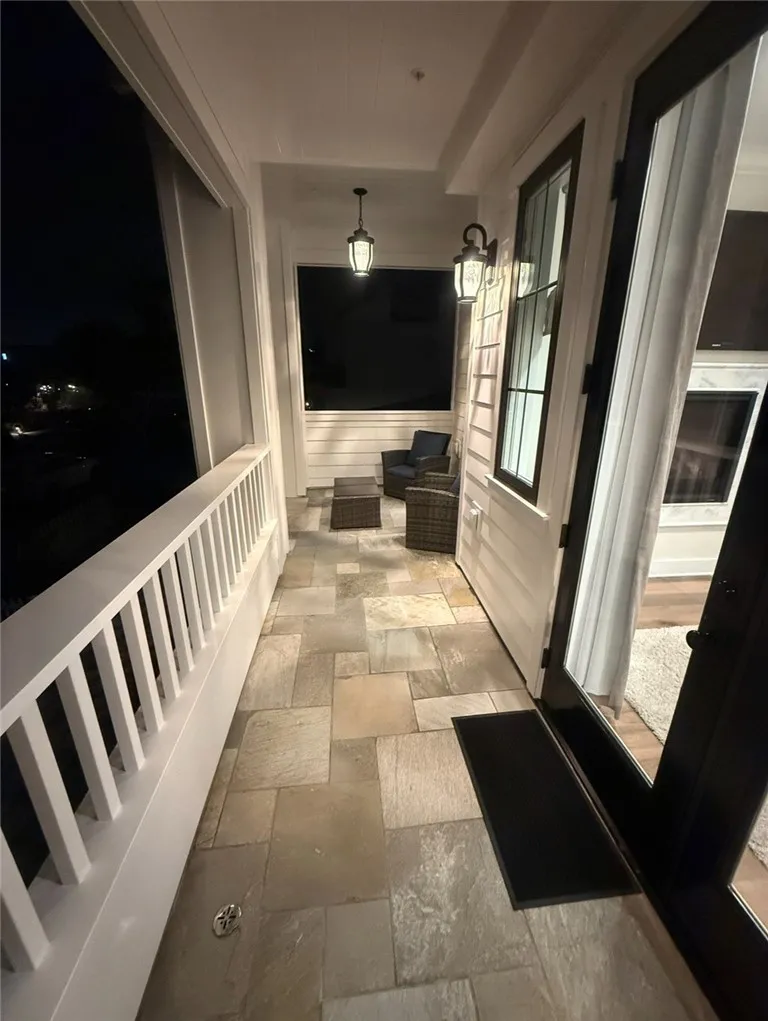 512 Jasmine Avenue Corona del Mar, CA 92625