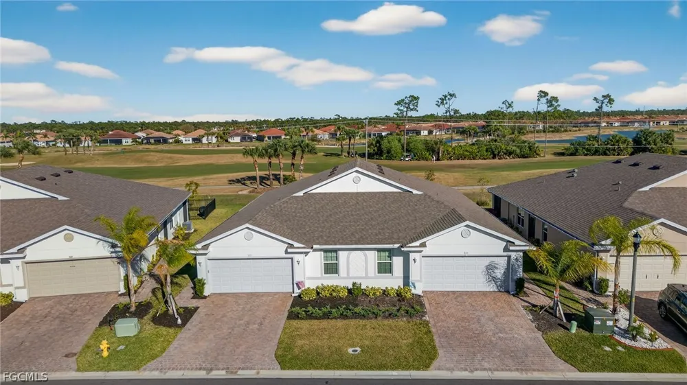 Camino Torcido Loop North Fort Myers, FL 33917
