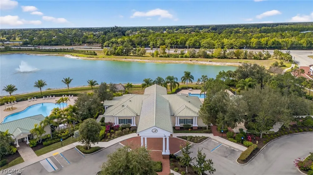 Camino Torcido Loop North Fort Myers, FL 33917