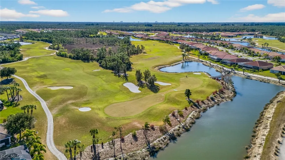 Camino Torcido Loop North Fort Myers, FL 33917