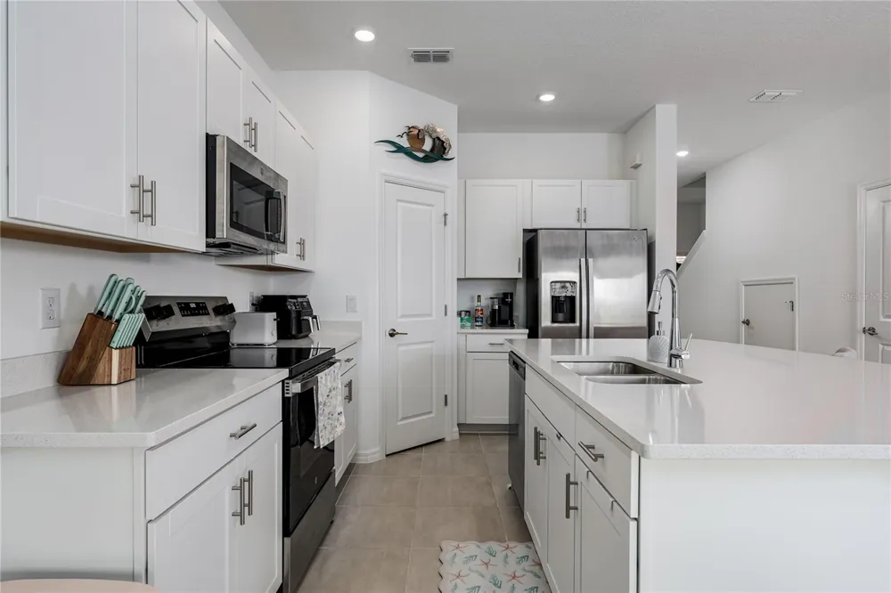 6011 WHETSTONE COURT Palmetto, FL 34221