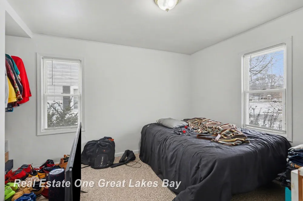 1943 Ottawa Street Saginaw City, MI 48602