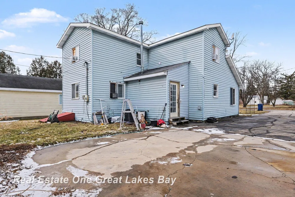 2216 Allison Street Buena Vista Charter Township, MI 48601