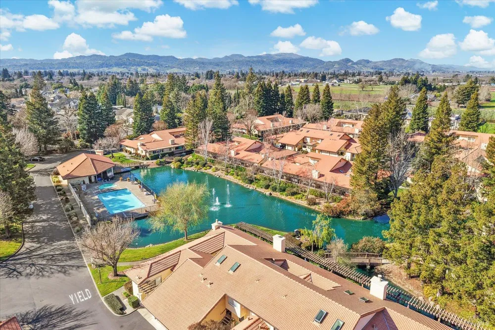 69 Fountain Grove Circle Napa, CA 94558