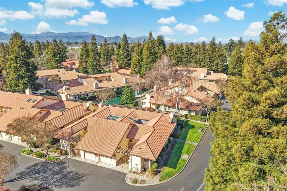 69 Fountain Grove Circle Napa, CA 94558