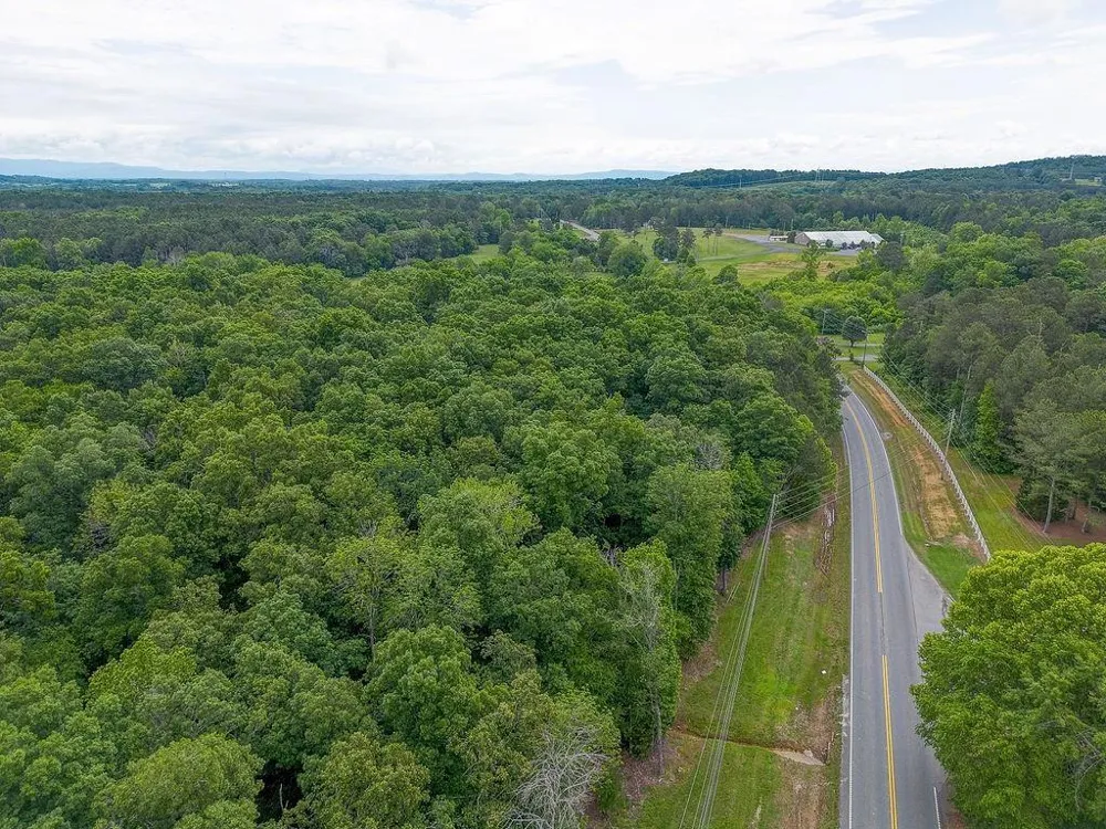 2148 Red Bud Road NE Calhoun, GA 30701