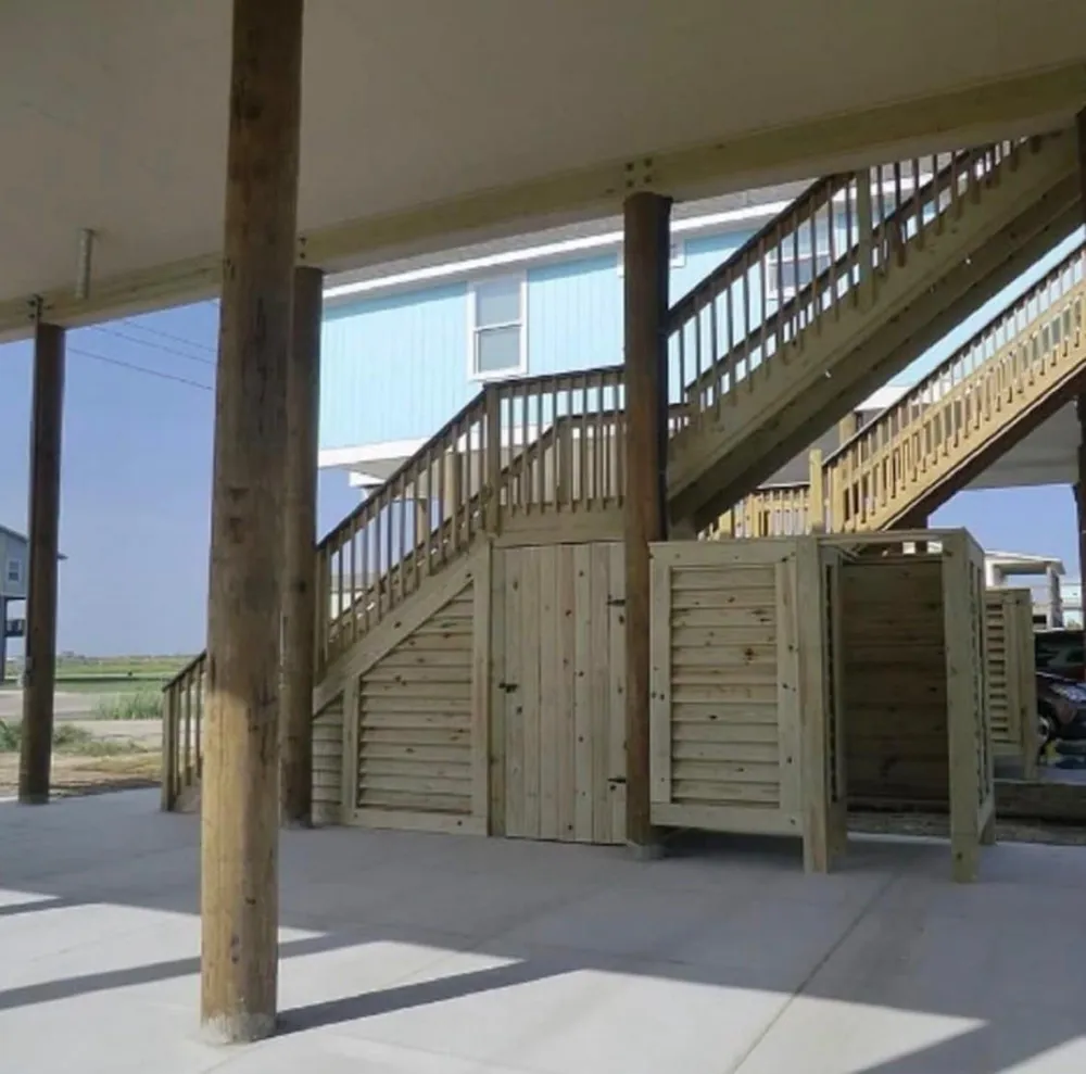 2494 Highway 87 Gilchrist, TX 77617