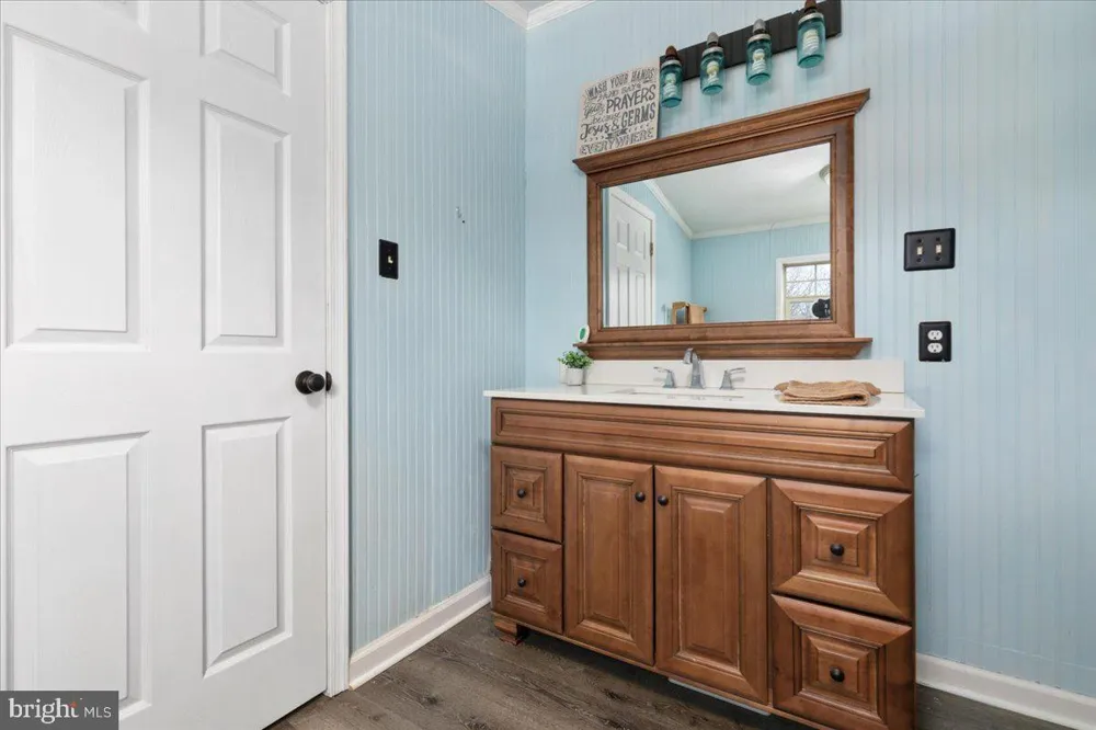 1501 S TIMBER RIDGE ROAD Cross Junction, VA 22625