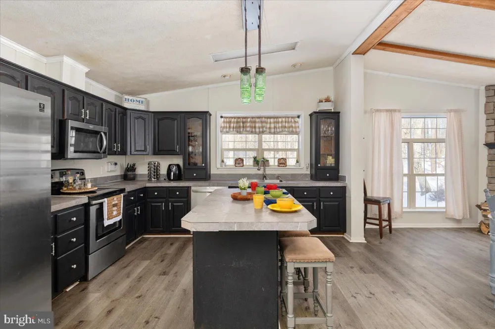1501 S TIMBER RIDGE ROAD Cross Junction, VA 22625