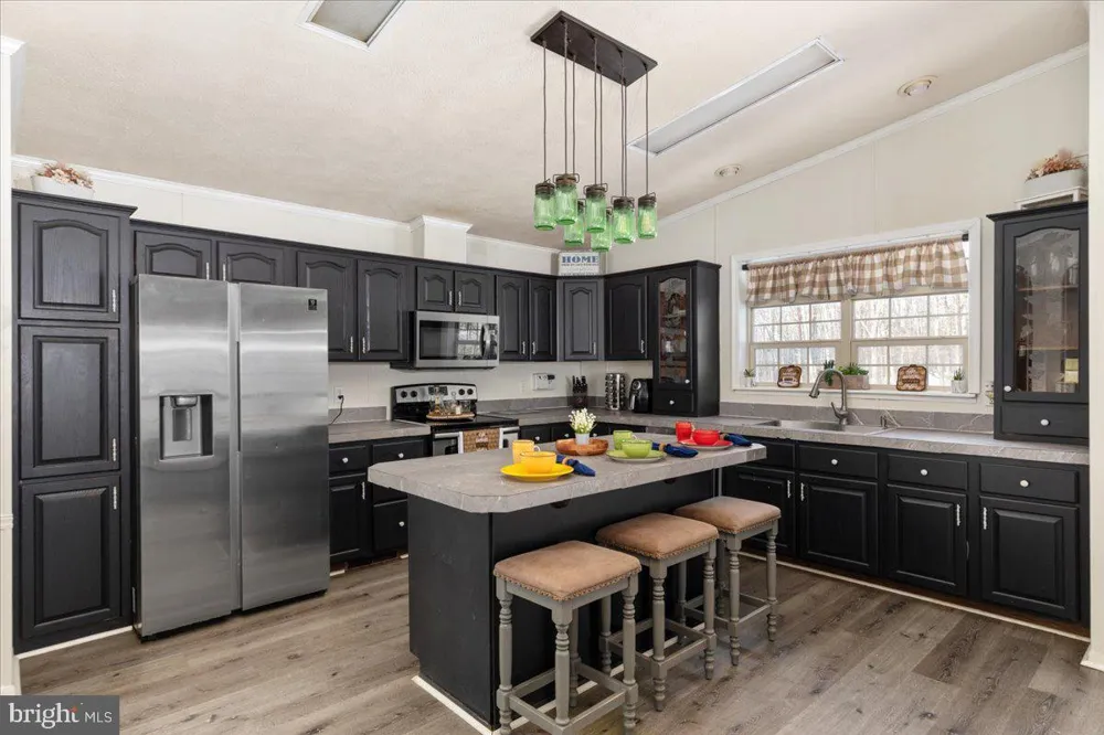 1501 S TIMBER RIDGE ROAD Cross Junction, VA 22625