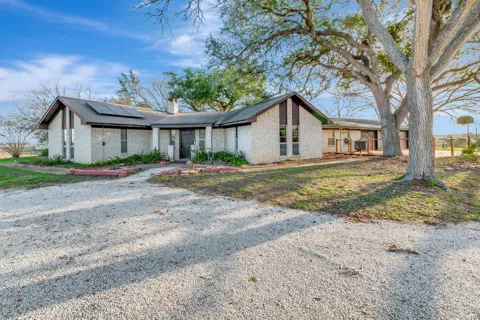 10957 Us Highway 77