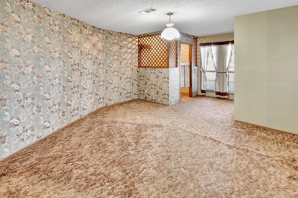 10957 Us Highway 77 Schulenburg, TX 78956