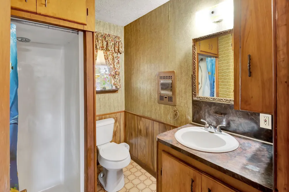 10957 Us Highway 77 Schulenburg, TX 78956