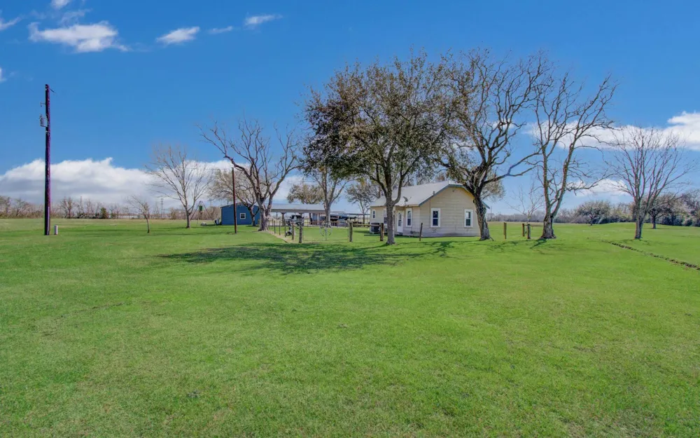 2738 Fm 1942 Road Crosby, TX 77532