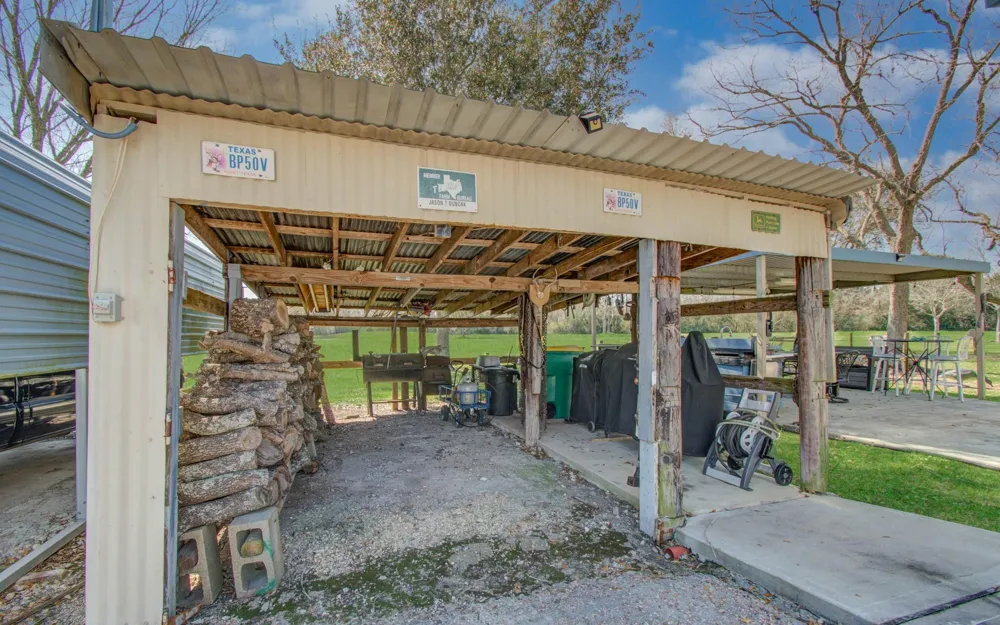2738 Fm 1942 Road Crosby, TX 77532
